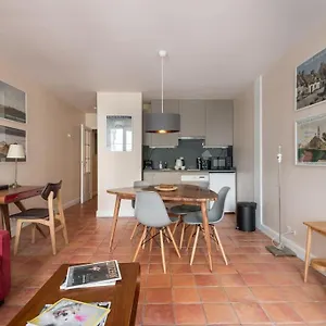 Cosy & Premium Near The Louvre & Quartier Latin Apartment