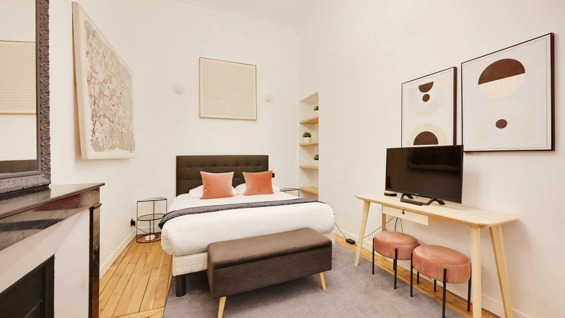 Beautiful Apt -1Br-4P- Tour Eiffel - Invalides Paris